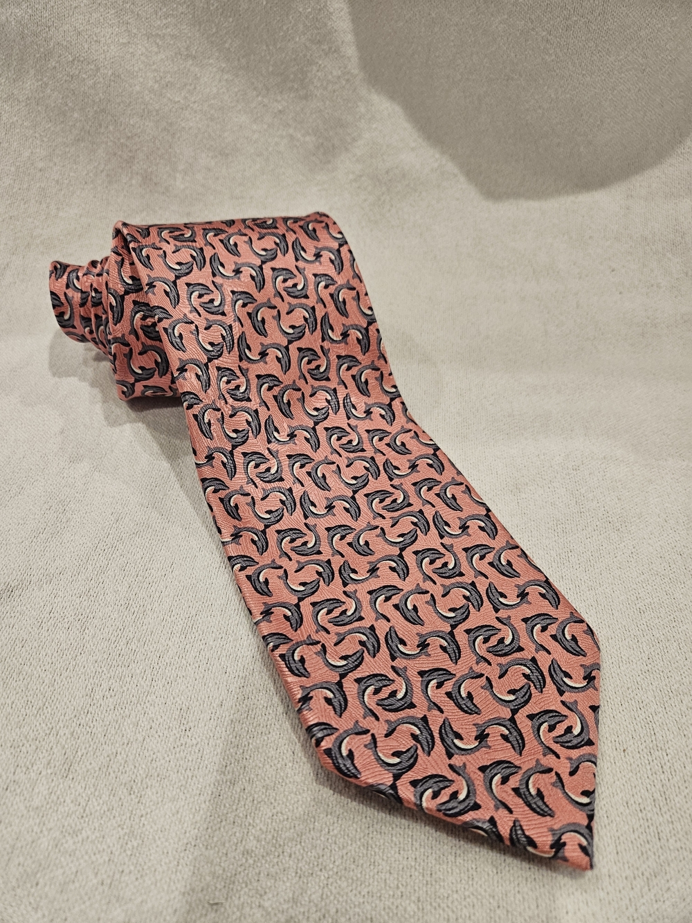 Ties of Nature Tie Pink 100% Silk Dolphin Print Handsewn Coastal 58"L 3.75"W